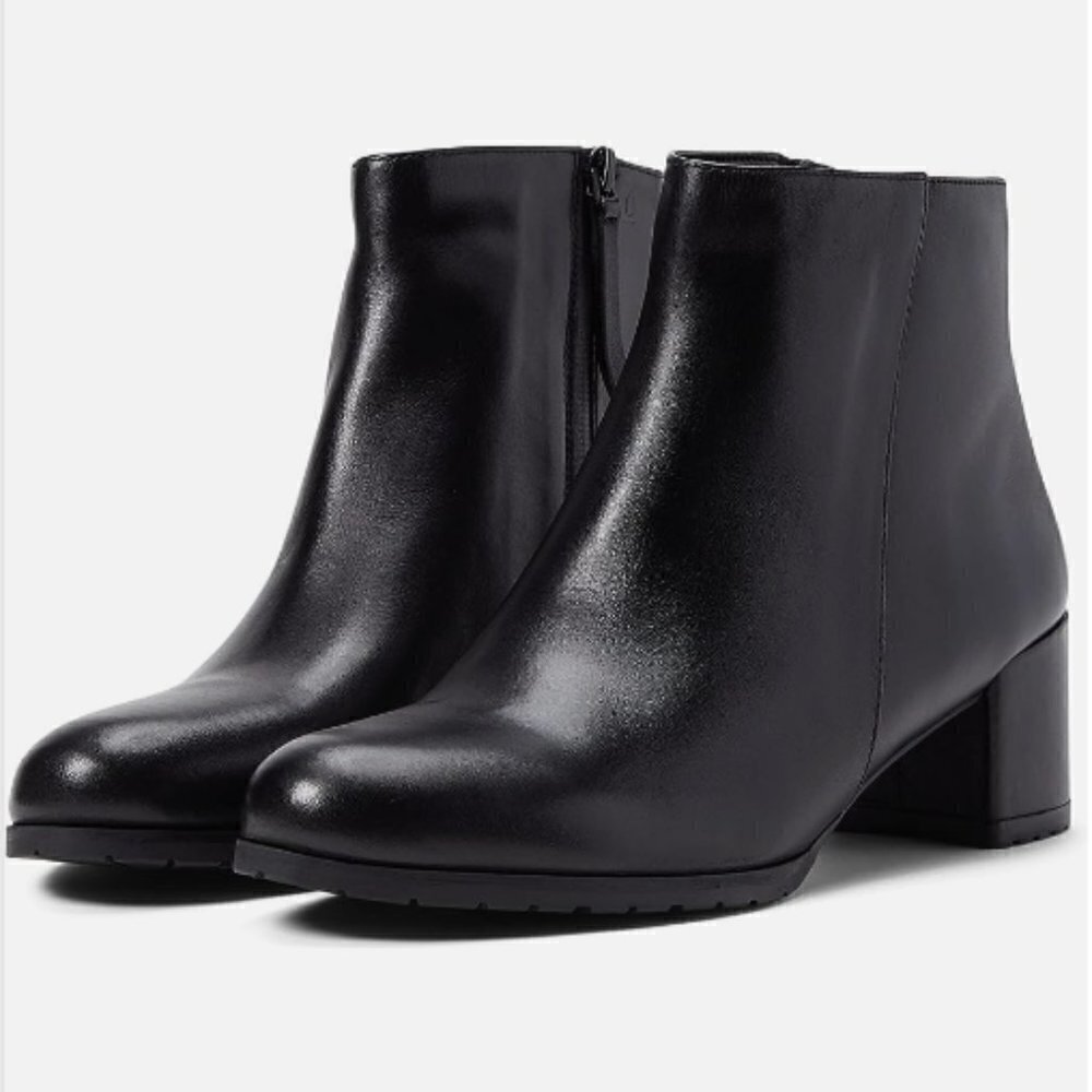 NATURALIZER Bay Waterproof Booties (Wide)